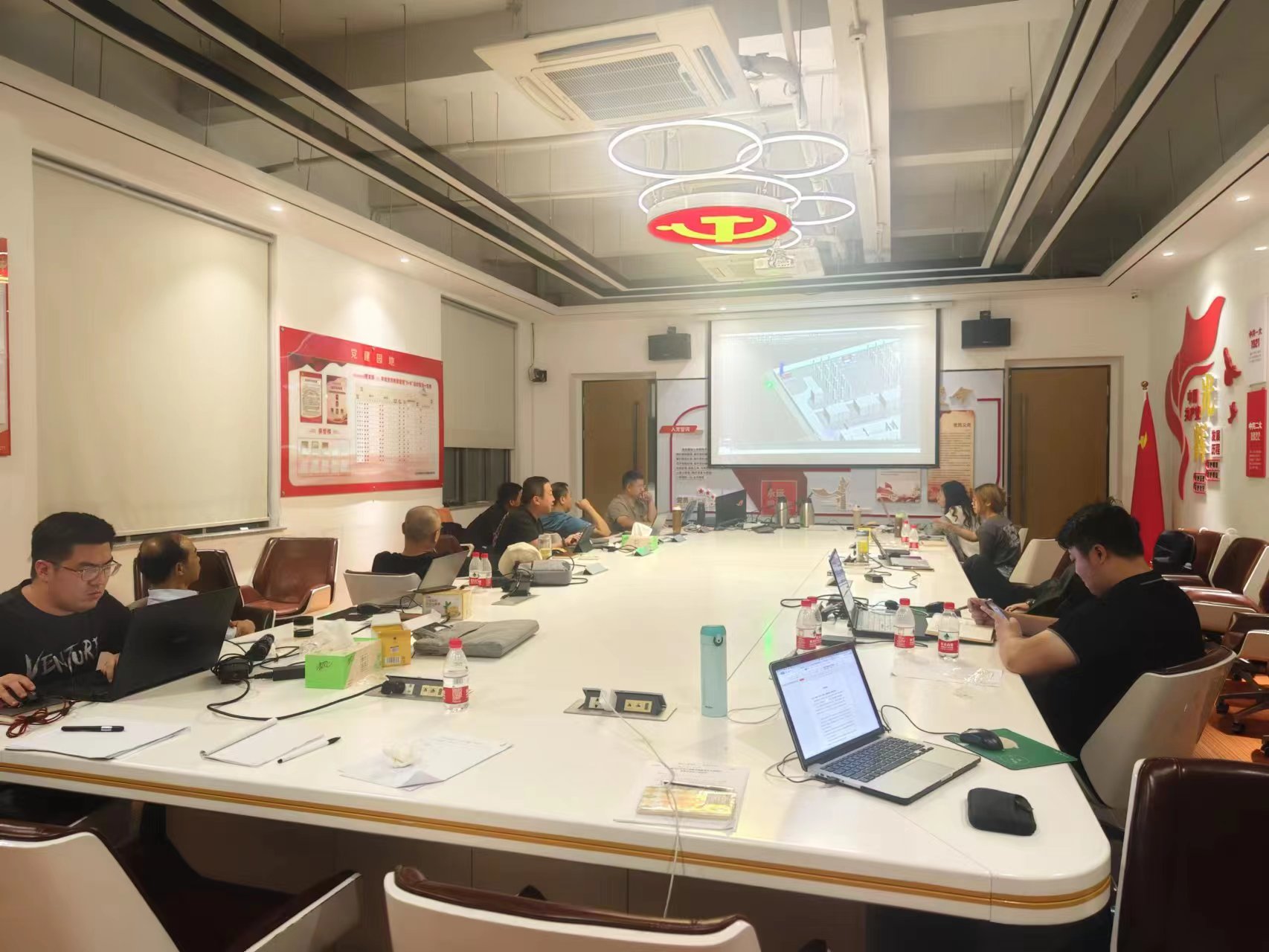 仆仆風(fēng)塵，十分忙碌為十分美好(圖2)